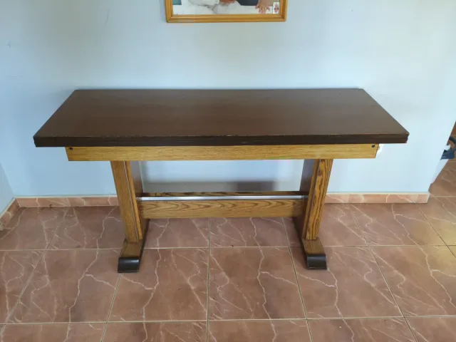 Mesa de comedor de madera maciza
