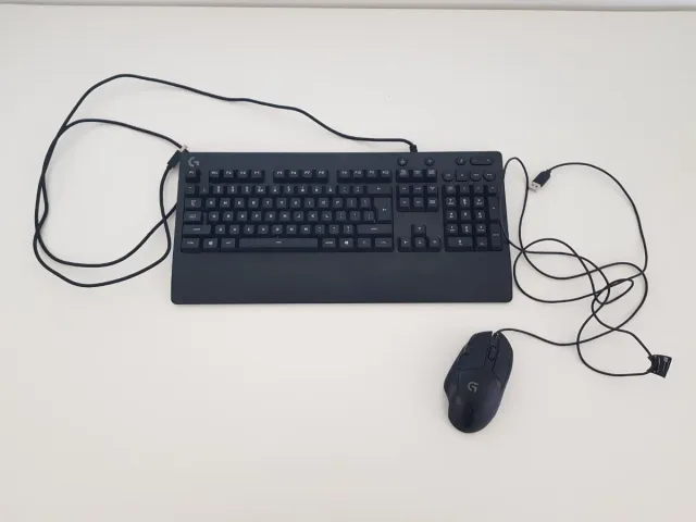 Teclado G213 y Ratón G402 Gaming Logitech Negro