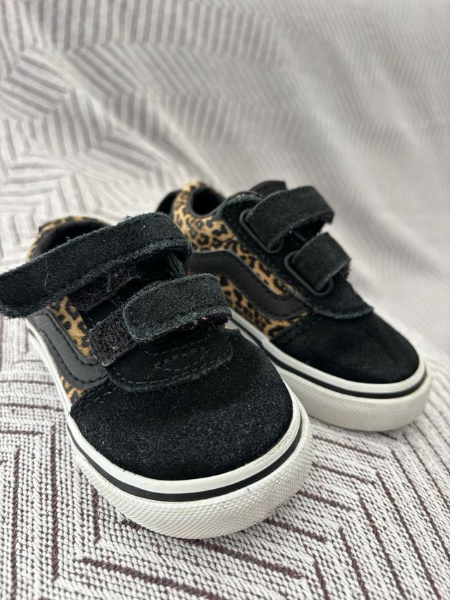 Zapatos Vans bebé leopardo vans. talla 19