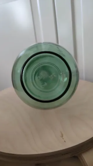 Botella vino italiana antigua verde