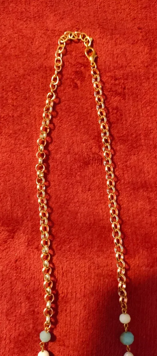 Collana lunga con perline