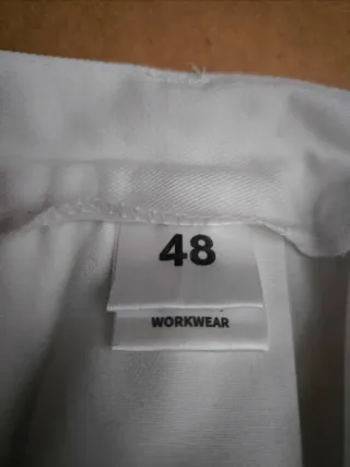 Pantalón Multibolsillos Blanco con reflectante