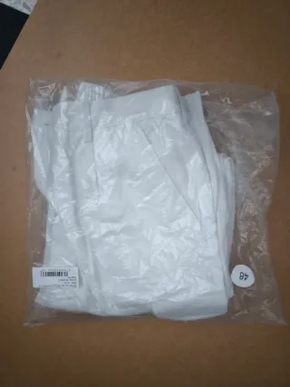 Pantalón Multibolsillos Blanco con reflectante