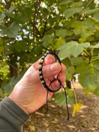 Pulsera artesanal oro 18k, plata y esmeralda