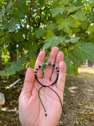 Pulsera artesanal oro 18k, plata y esmeralda