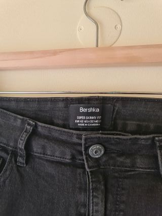 Calças de Ganga Pretas Bershka Super Skinny Fit 42