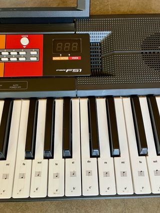 Teclado Yamaha F51