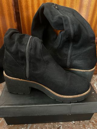 Botas altas negras