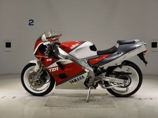Yamaha TZR250 3MA