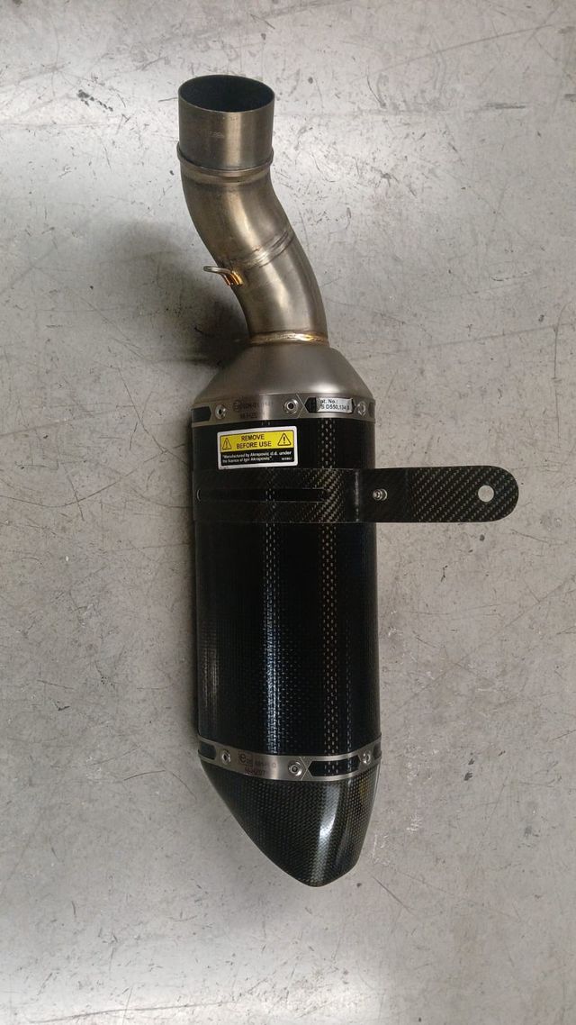 ESCAPE KAWASAKI Z900 AKRAPOVIC