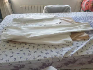 Traje de fiesta/novio blanco y plateado