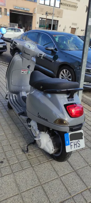 Piaggio Vespa Lx 125 Gris