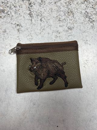 Monedero con diseño de jabalí