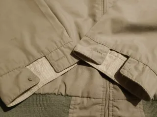 Chaqueta bomber gris