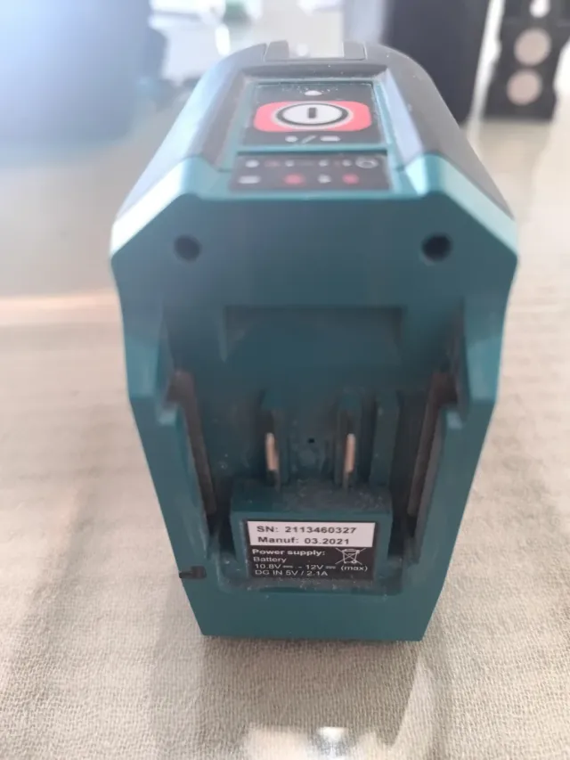 Nivel Láser Makita SK105D Rojo