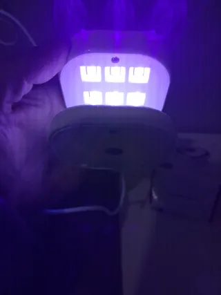 Mini Lampada Unghie Q8 Rossa e Bianca