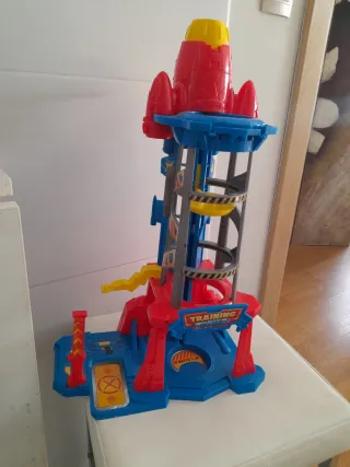 Torre de Entrenamiento Juguete