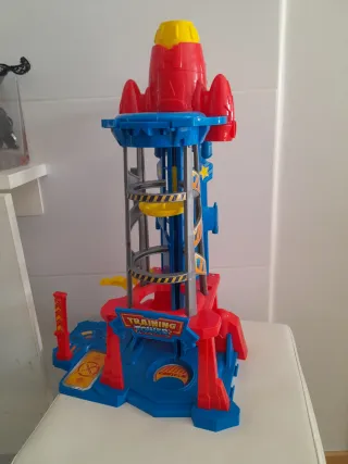 Torre de Entrenamiento Juguete