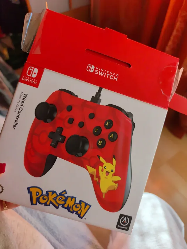 Mando Nintendo Switch Pokémon
