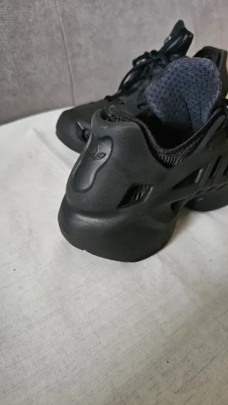 Zapatillas Adidas Adifom