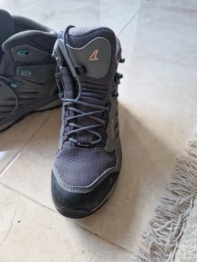 Botas de montanha LOWA Tamanho 39.5