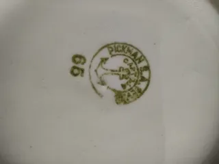 Tazas Pickman de porcelana con detalles dorados