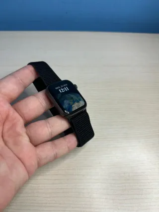 Apple Watch Series 5 44mm - Batteria 89%