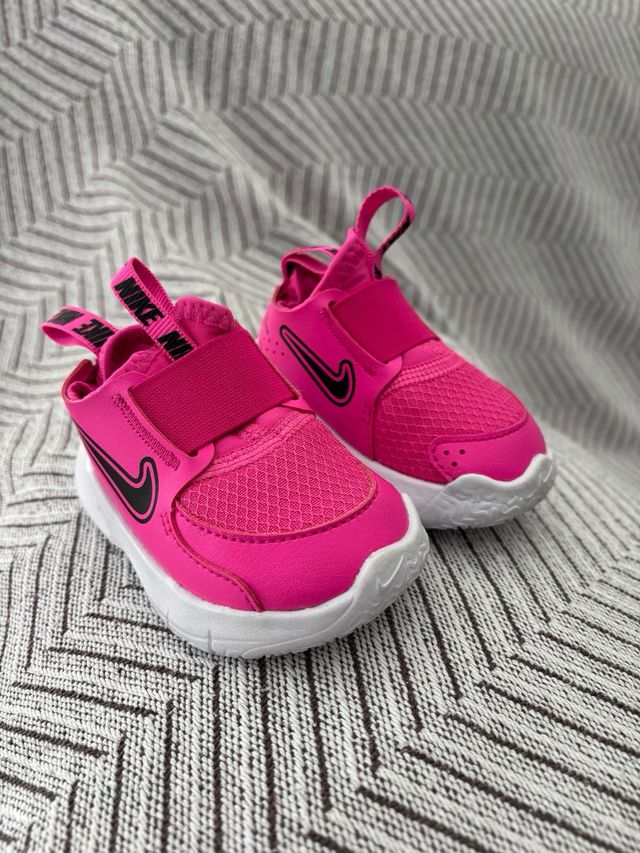 Zapatos Nike Bebé Rosa talla 18,5