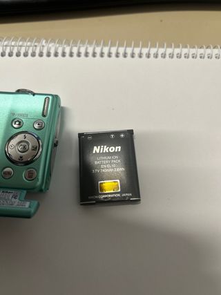 Cámara Digital Nikon Coolpix Verde