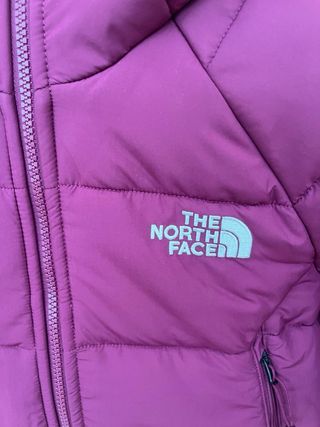 Chaqueta The North Face Morada