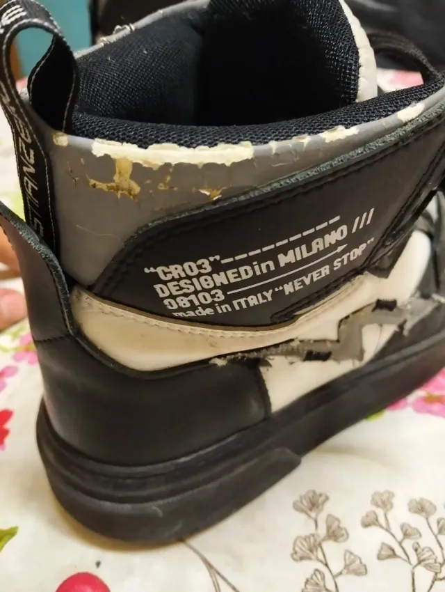 Scarpe unisex nere e catarifrangenti 40