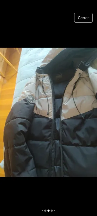 Abrigo acolchado Décimas XL beige y negro