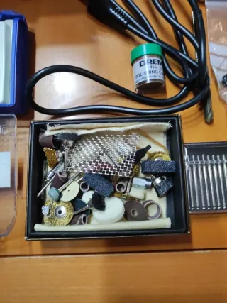 Dremel Multipro con accesorios