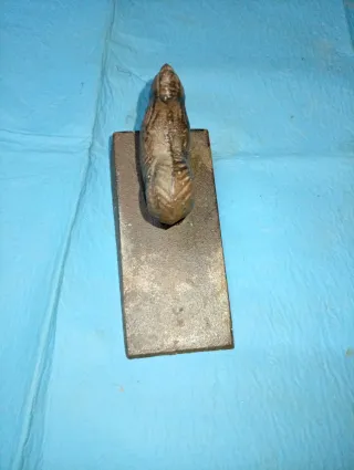 Cuña para puerta antigua de gallo