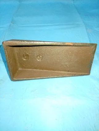 Cuña para puerta antigua de gallo