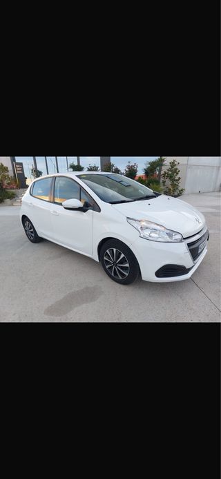 Peugeot 208 2016