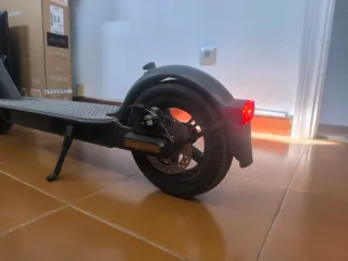 Patinete Eléctrico Xiaomi Mi Essential