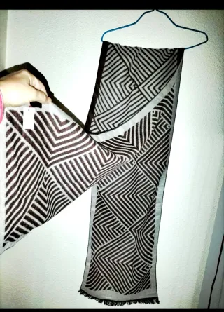 Bufanda de hombre estampado grométrico