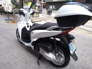 Honda SH 300cc - Garantía 1 año