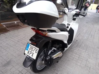 Honda SH 300cc - Garantía 1 año