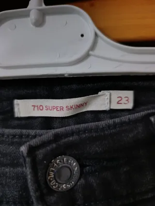 Jeans Levi's 710 Super Skinny W23 - Eur 33 -ita 38