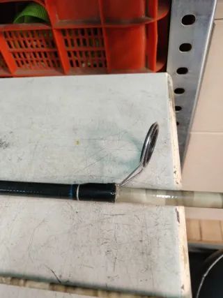 Caña de pescar camuflaje 2.10