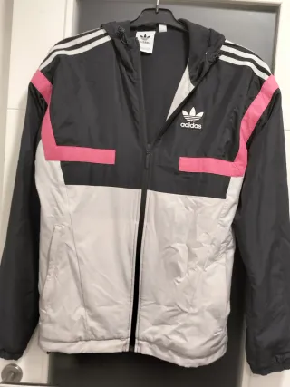 Chaqueta cortavientos Adidas Negra y Rosa