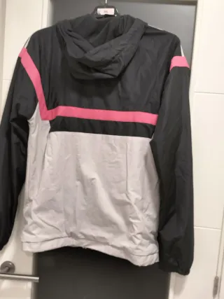Chaqueta cortavientos Adidas Negra y Rosa