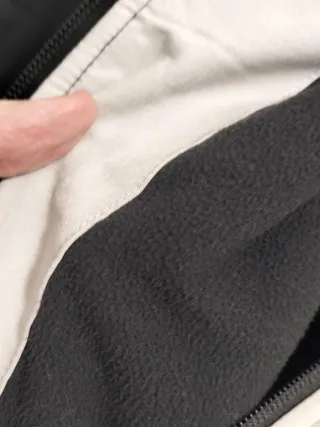 Chaqueta cortavientos Adidas Negra y Rosa