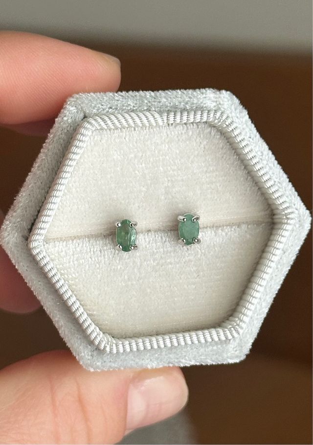 orecchini in argento con smeraldi