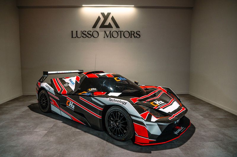 KTM X-Bow GT4 2021 - foto 1