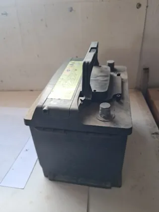 Batería Coche Aurgi H5 12V 62Ah 540A Gastada