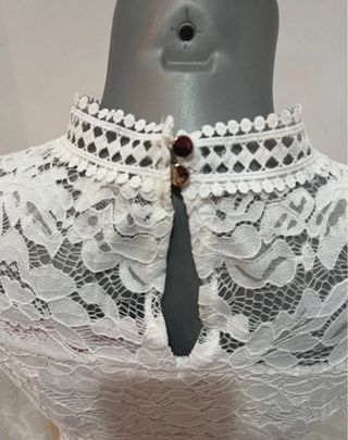 Camiseta de encaje blanco para fiesta