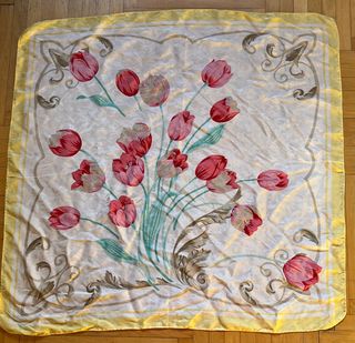 Foulard in seta 100% con tulipani